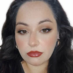 Ana Carolina Valentim